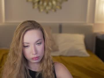 girl
        anabel054 cam image #4344209