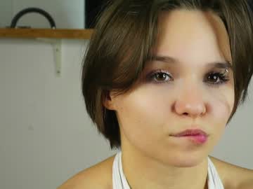 girl
        primrosecolemanf cam image #3680538