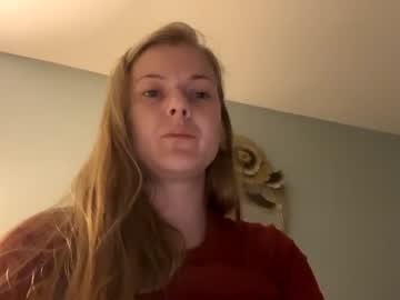 girl
        biigbb cam image #155130