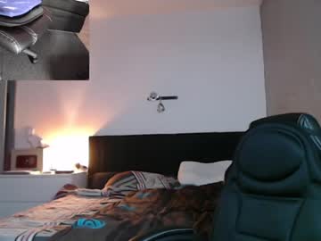 girl
        xesra19x cam image #212514