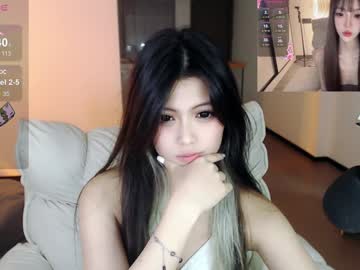 girl
        akina520 cam image #3360799