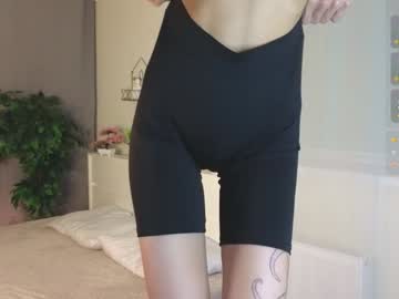girl
        augustaherlan cam image #3804854