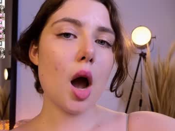 girl
        cutie_pearl cam image #3216089