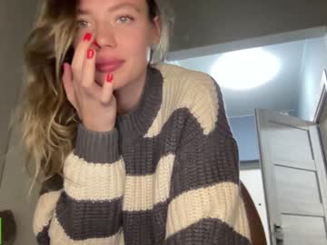 girl
        angel_from_sky cam image #2013508