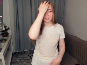 girl
        simplpresent cam image #1066946
