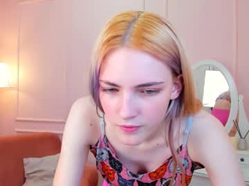 girl
        rosa_flavors cam image #1519236