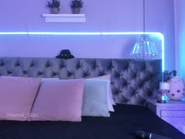 girl
        naomii_soto cam image #4144133