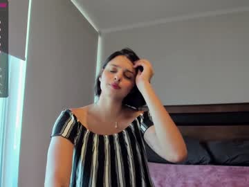girl
        yourfreakygirl cam image #798286
