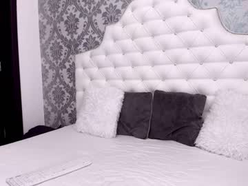 girl
        kiss_jess cam image #2068482