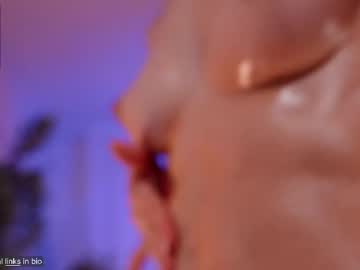girl
        myliss cam image #4089333
