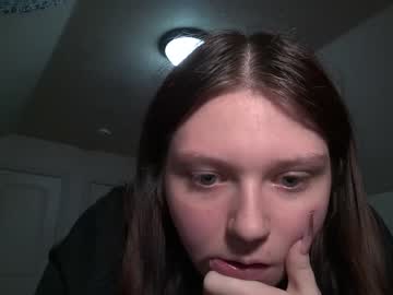 girl
        astridbaker69 cam image #2241339