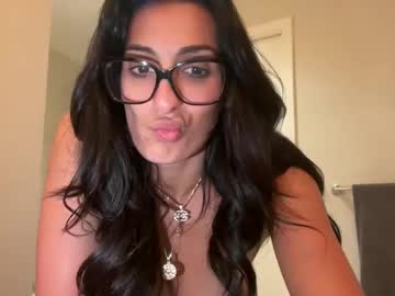 girl
        camiliakxoxo cam image #3596078