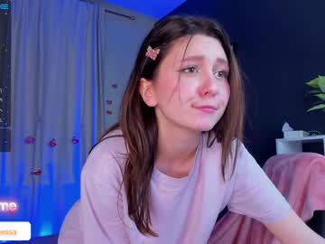 girl
        renessy_ cam image #609245