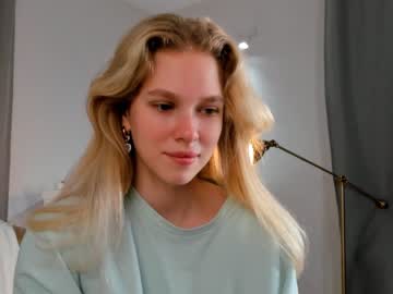 girl
        coventinadavy cam image #2675397