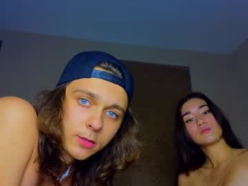 couple
        do_u_know_them cam image #3756170