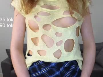 girl
        carnelia_blush cam image #1123776