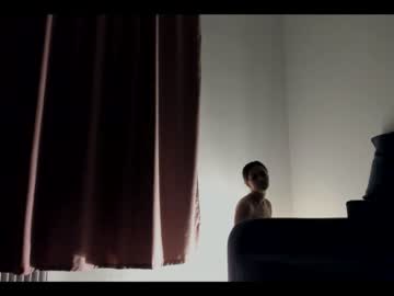 girl
        emilybatee cam image #965015