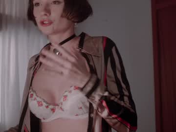 girl
        chaturbatable cam image #3611965