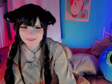 girl
        ronnie_neko cam image #1128490