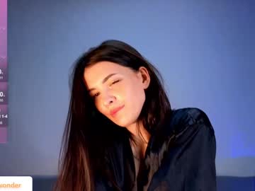 girl
        alexyakitsune cam image #3500638