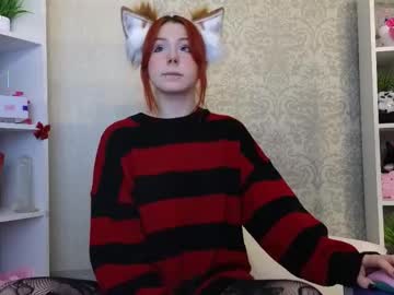 girl
        hannah_lourens cam image #4504351