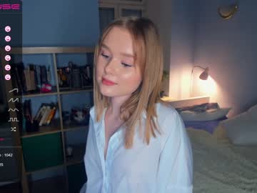 girl
        sun_shiiine cam image #865678