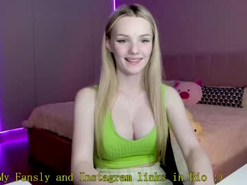girl
        _passion_show_ cam image #656130
