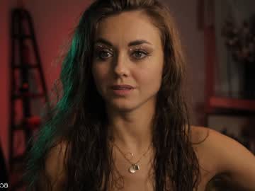 girl
        lettymoa cam image #3481634
