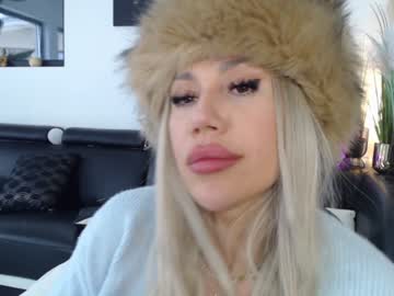 girl
        marrylouanne cam image #508759