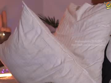 girl
        _deepthroatgalactica cam image #2262111