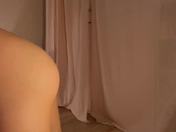 girl
        hee_jeen cam image #3871199
