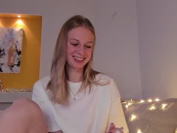 girl
        magic_couple13 cam image #2142966