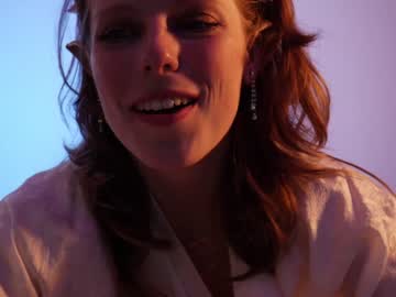girl
        purexnymph cam image #209872