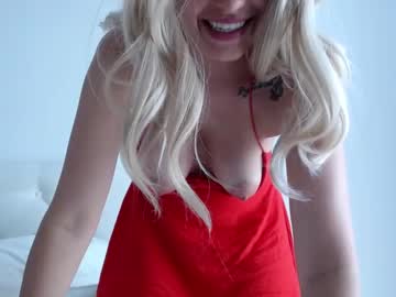 girl
        theellenshow cam image #2945811