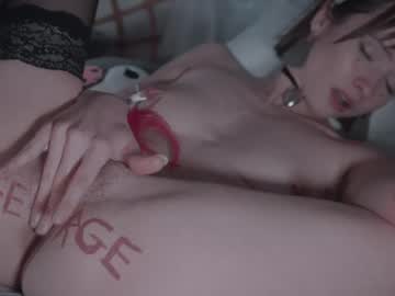 girl
        chaturbatable cam image #4154180