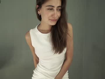 girl
        tessarosse_ cam image #1389090