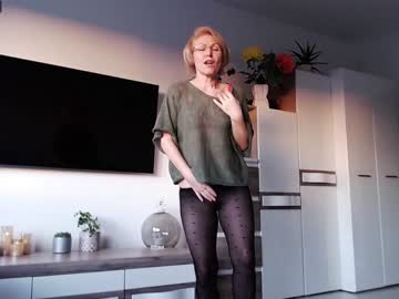 girl
        jasmin18v cam image #2108967