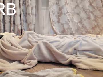 girl
        honey_sunshine cam image #289811