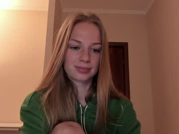 girl
        magic_couple13 cam image #3450764