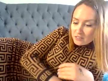 girl
        eatmypie69 cam image #1860106