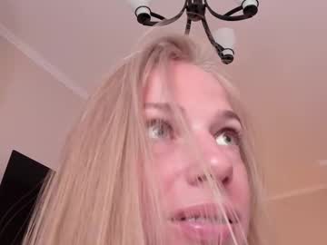 girl
        magic_couple13 cam image #4675708