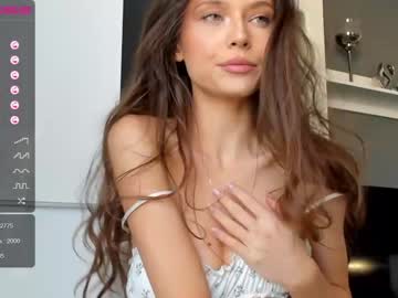 girl
        isia_slay cam image #149750