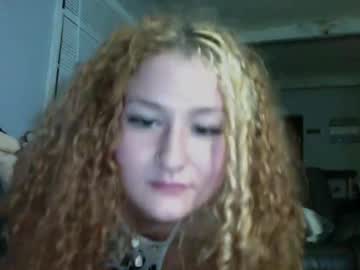 girl
        redruby1218 cam image #3121844