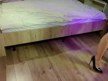 girl
        _meganmeow_ cam image #1705428