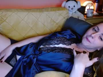 girl
        juicy_peach88 cam image #113716