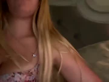 girl
        mariah95 cam image #50952