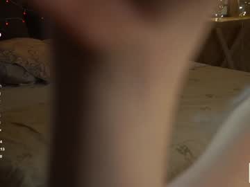 girl
        checkmypeach cam image #3862231