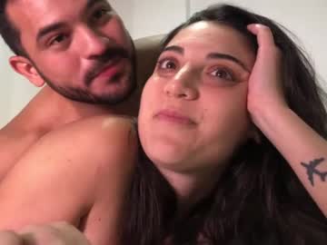 couple
        estebombon cam image #547060