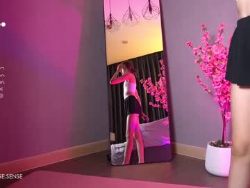 girl
        may_rose_ cam image #1898846