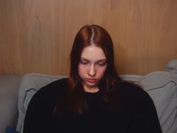 girl
        shirleywhitney cam image #2564641